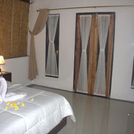 Sebrang Hills Bungalow Ped Exterior foto
